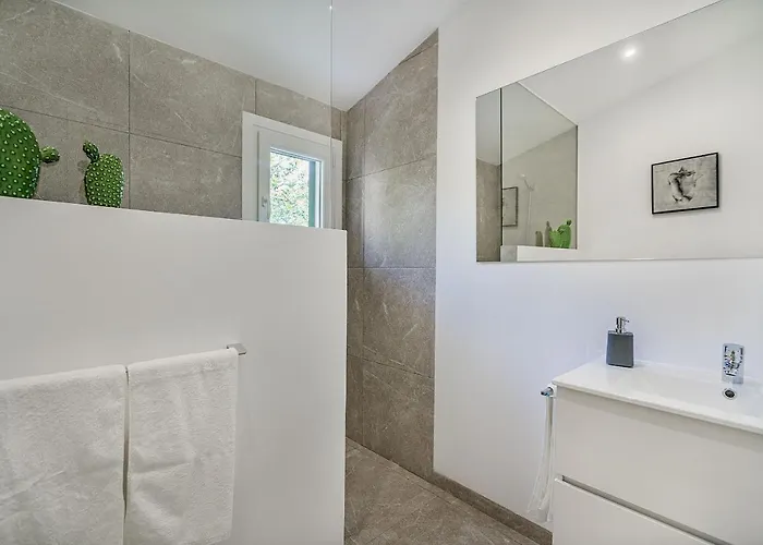 Romani Hébergement de vacances *